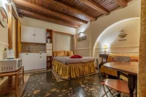 Piazza Navona Cozy and Central Studio